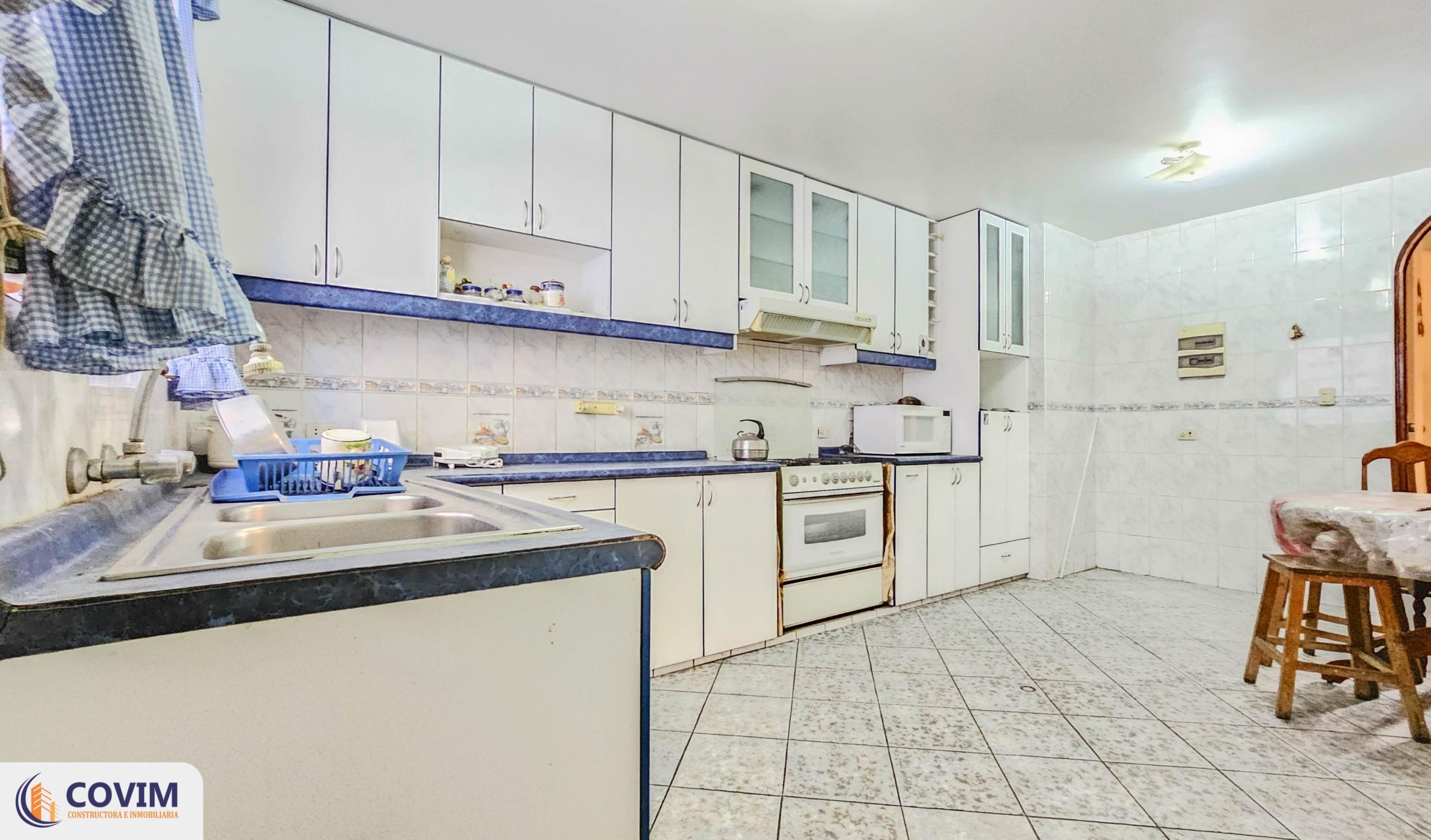 xr:d:DAFemR0plWs:345,j:47761210069,t:23052316