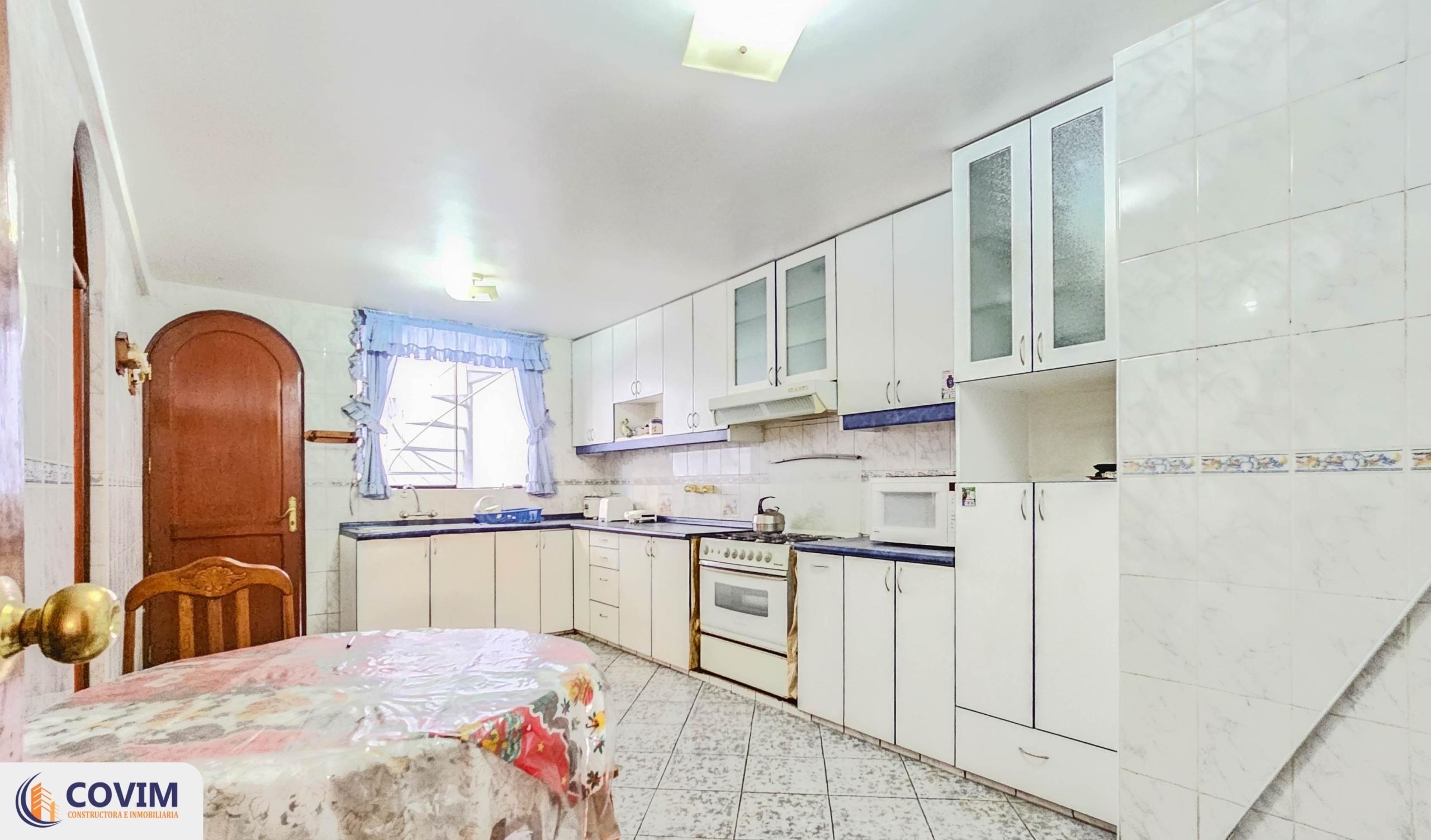 xr:d:DAFemR0plWs:345,j:47761210069,t:23052316