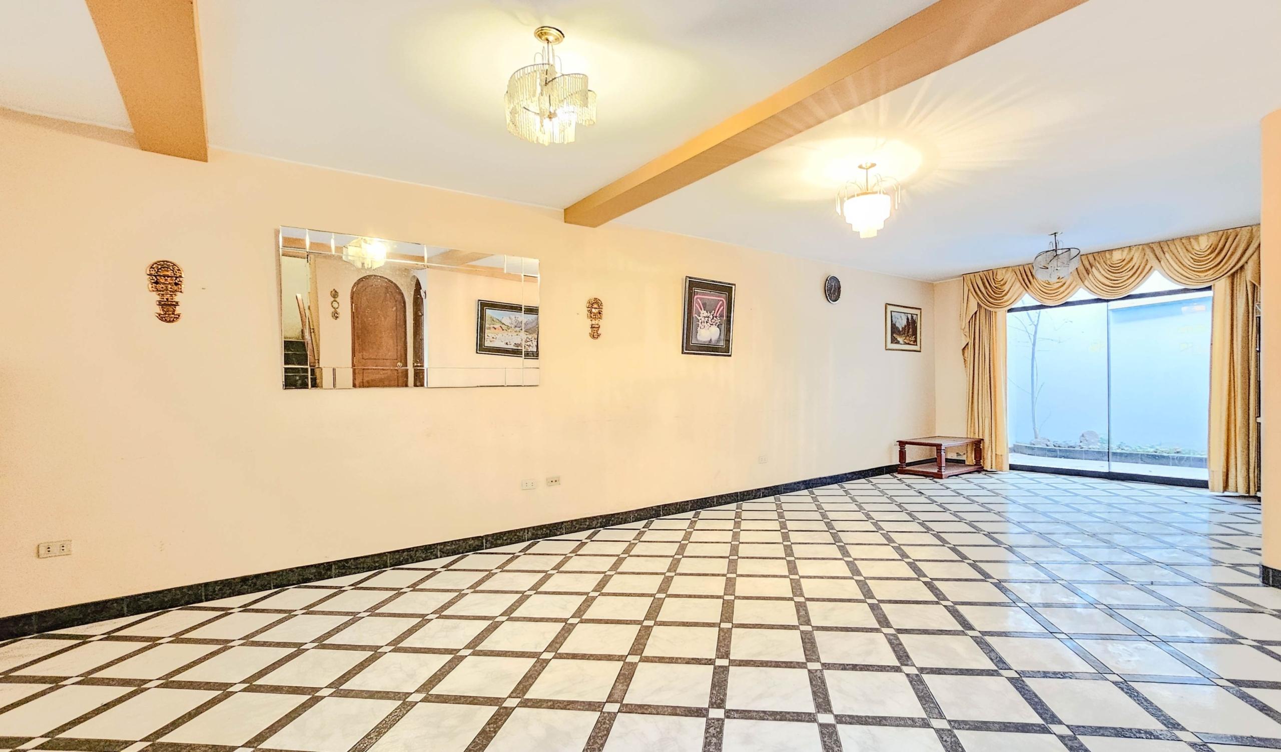 xr:d:DAFemR0plWs:345,j:47761210069,t:23052316